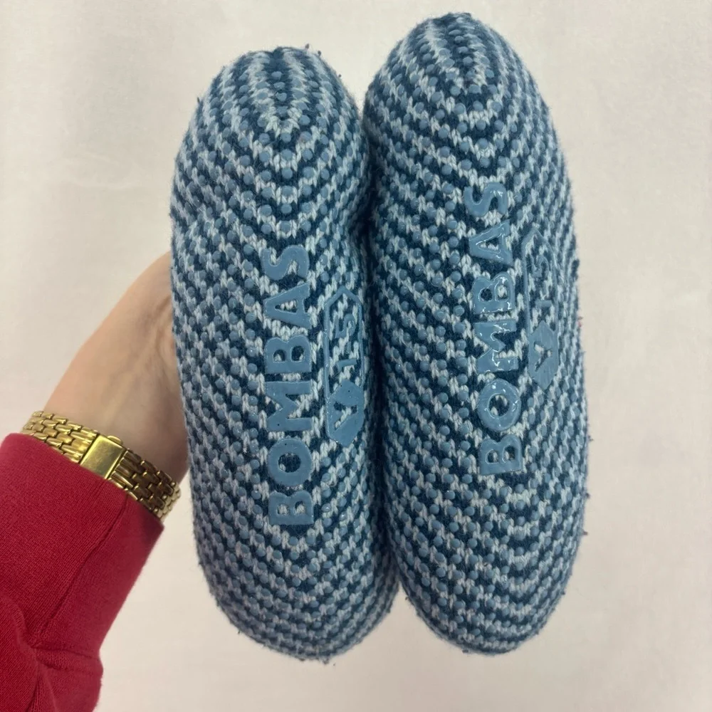 Bombas Kids Slipper Socks Youth Size 1 5 Blue Red Gripper Cozy Knit